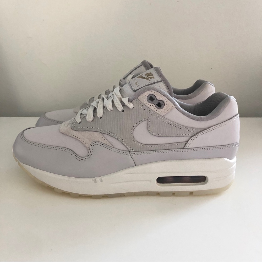 Nike Air Max 1 Premium Sneaker Women